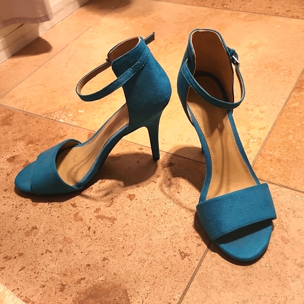 Turquoise/Teal Suede High Heels